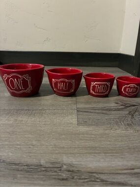 Rae Dunn red measuring cups